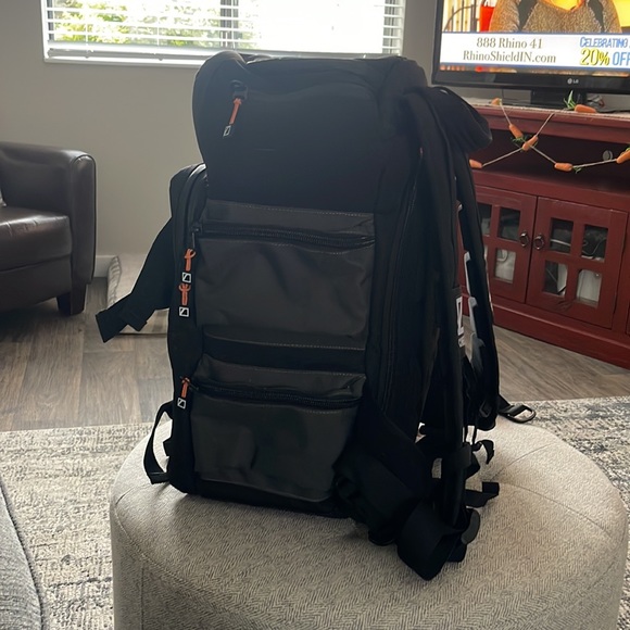 Cinebag Revolution CB25 Backpack - Picture 2 of 3